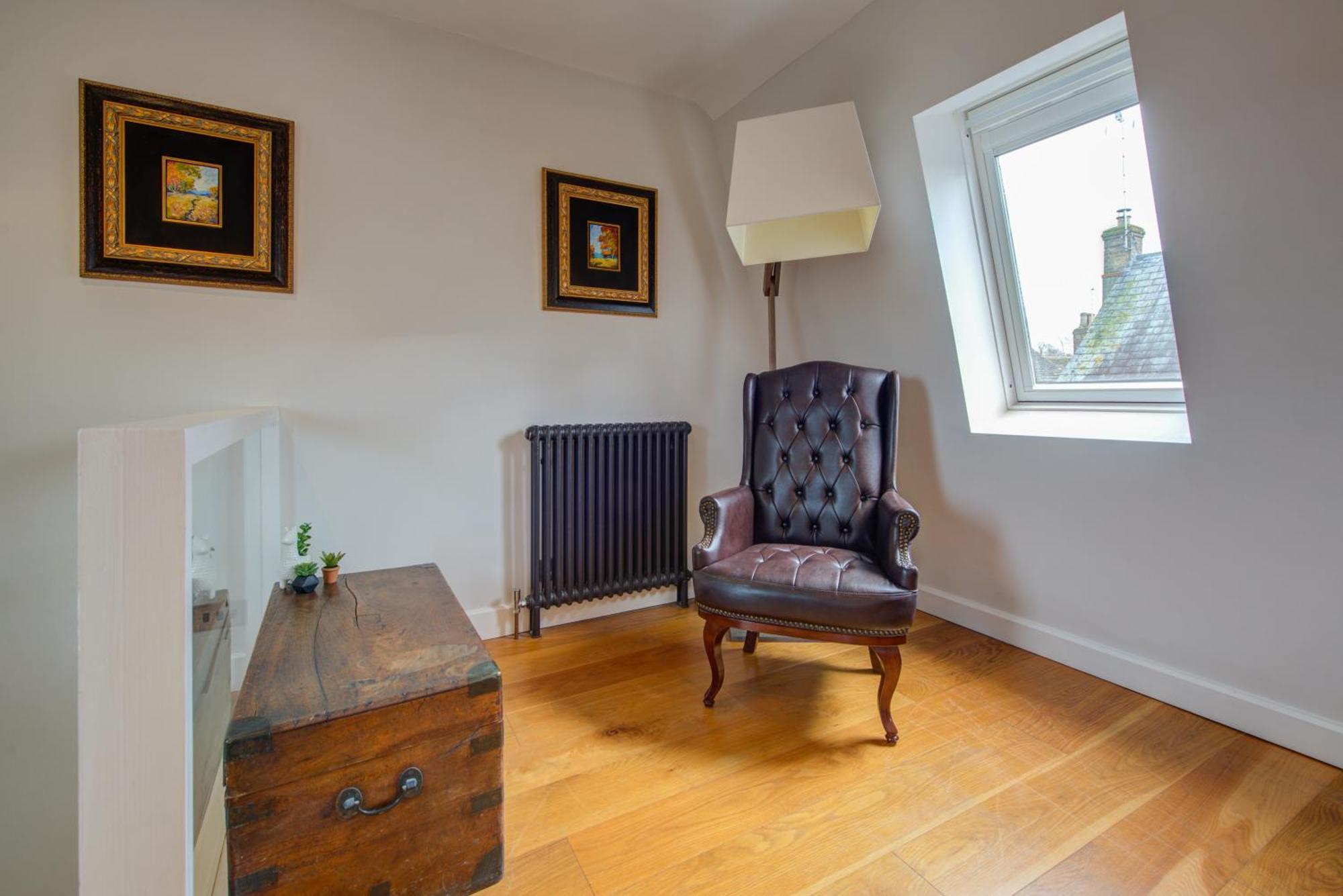 Spacious 2-Bed Home - Exposed Beams & Fast Internet Included Stamford Dış mekan fotoğraf